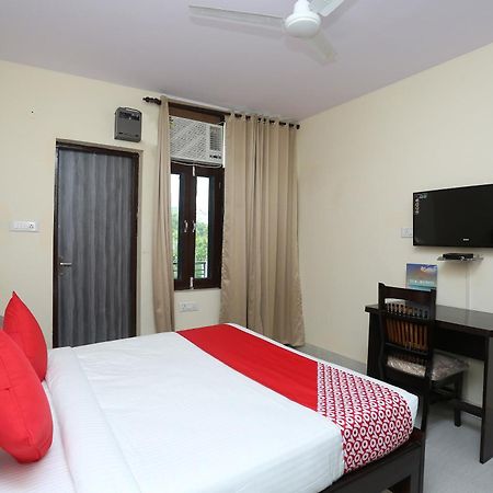 Hotel O Awesome Villa Near Appu Ghar Gurgaon Ngoại thất bức ảnh